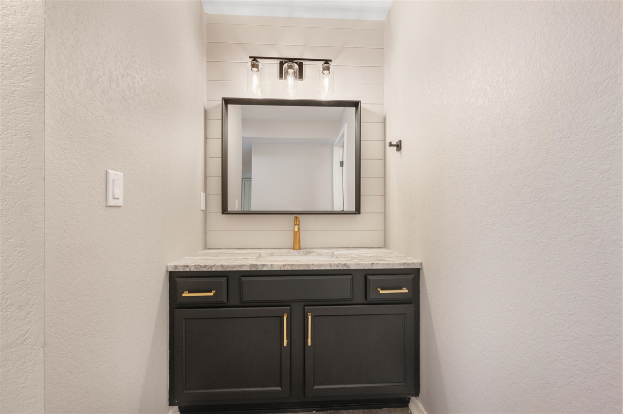 734 Unit 734 Tioga Park Property Photo 25