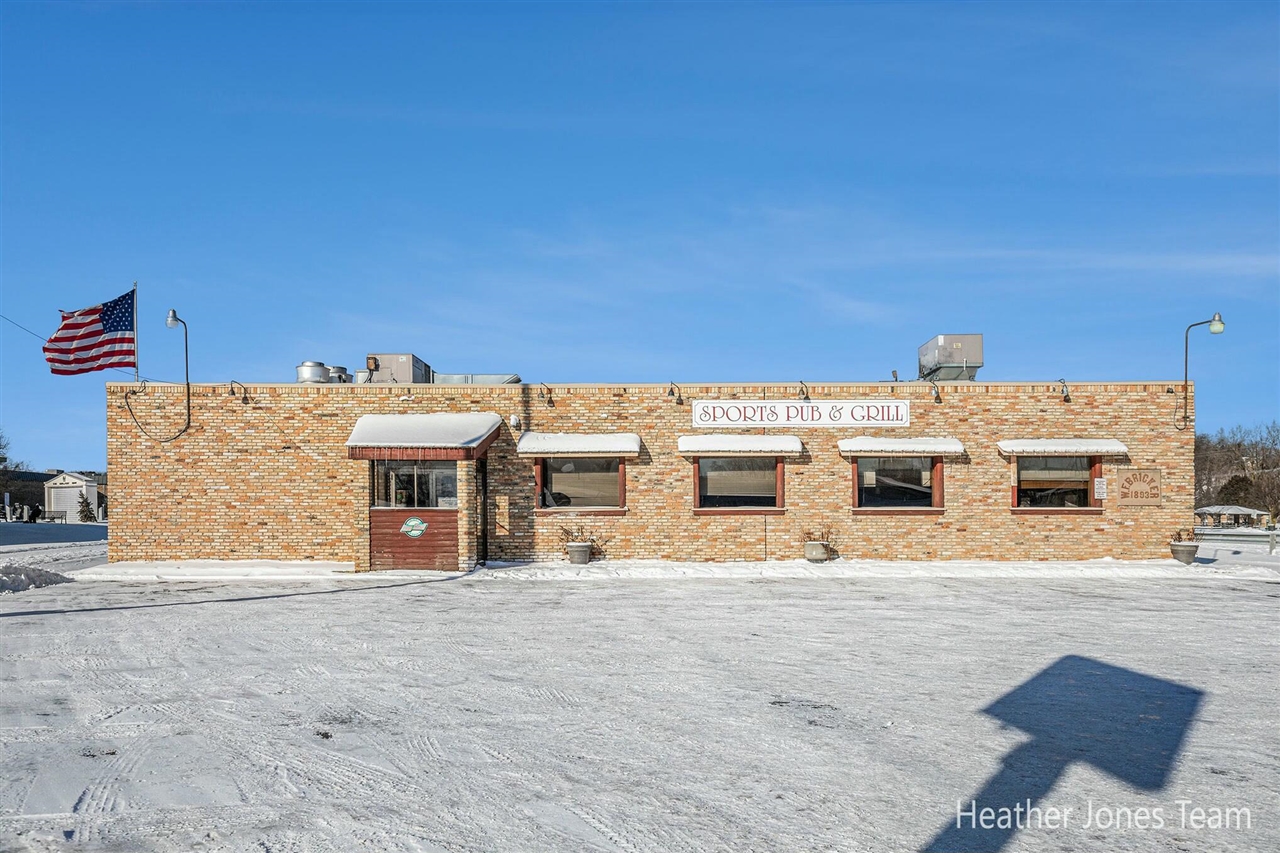 135 N Bridge Street Property Photo 2