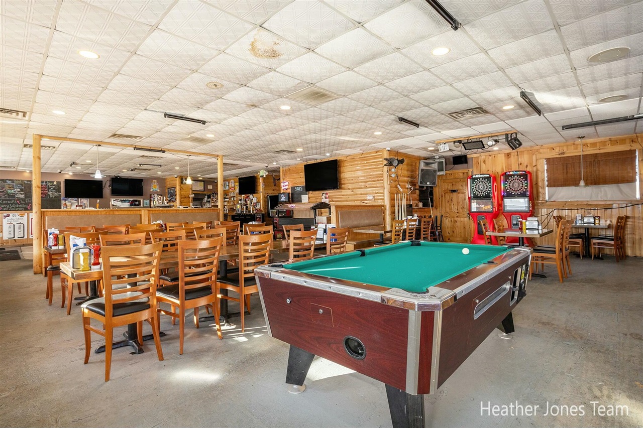 135 N Bridge Street Property Photo 6