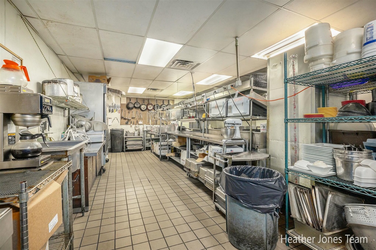 135 N Bridge Street Property Photo 19