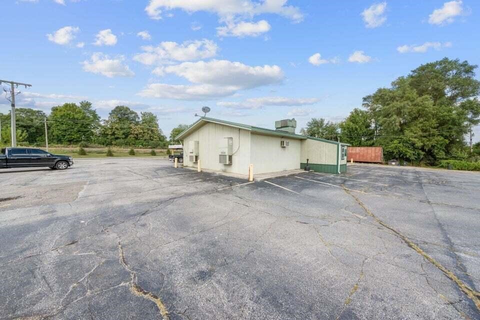 68867 M-62 Property Photo 5