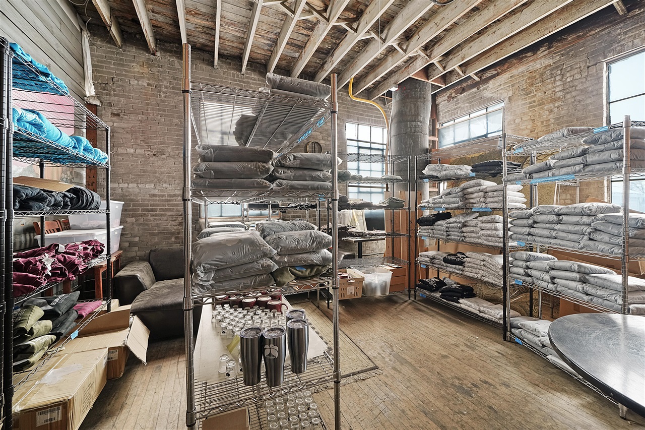 414-424 Walbridge Street Property Photo 17