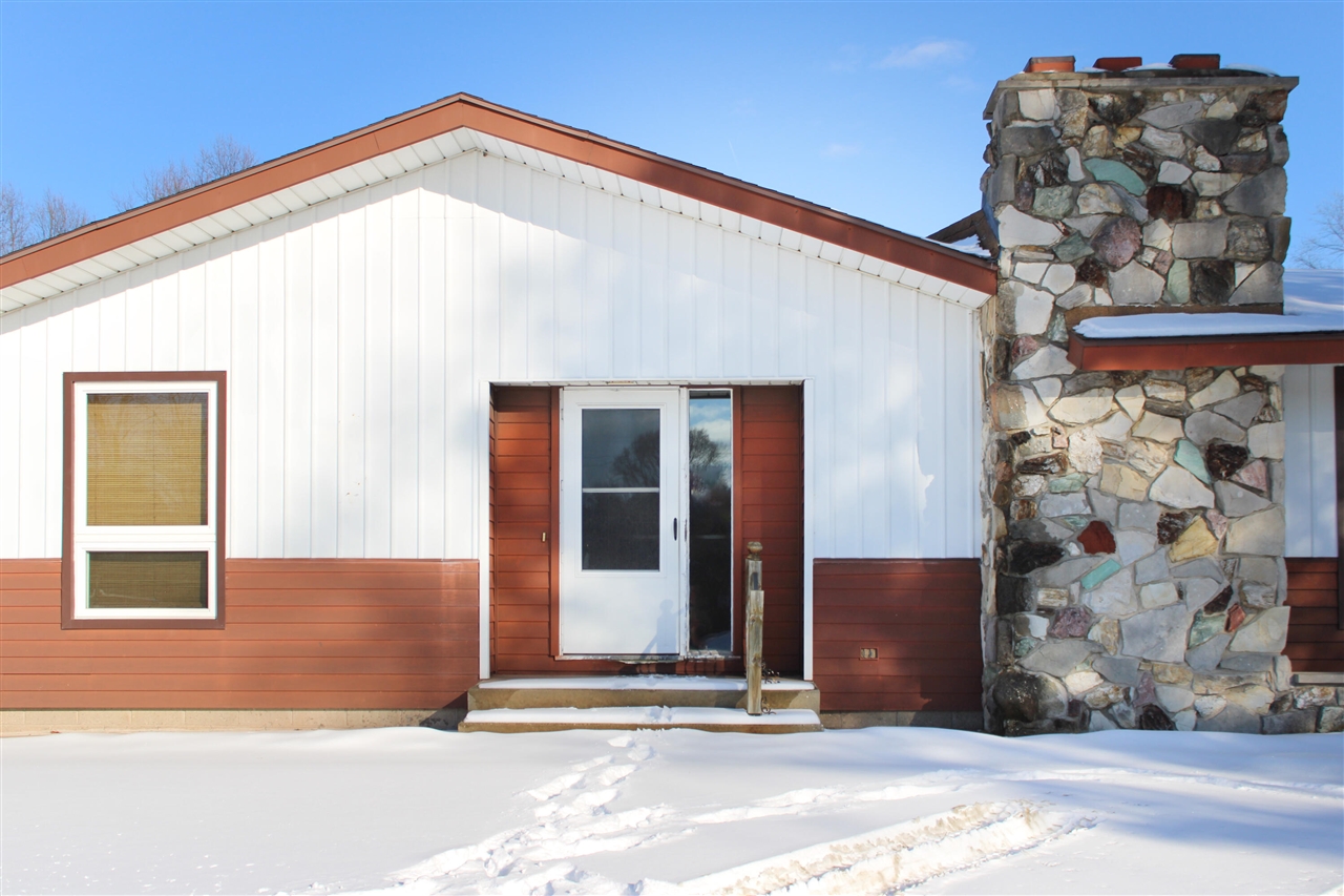 10178 Northland Drive Property Photo 2