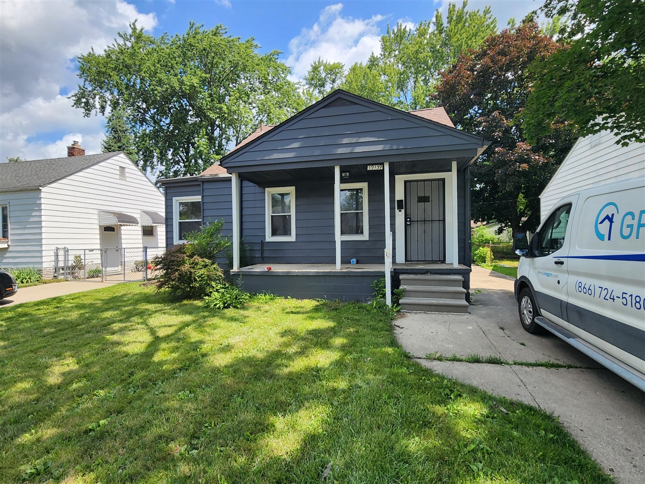 19139 Kingsville Street Property Photo 1