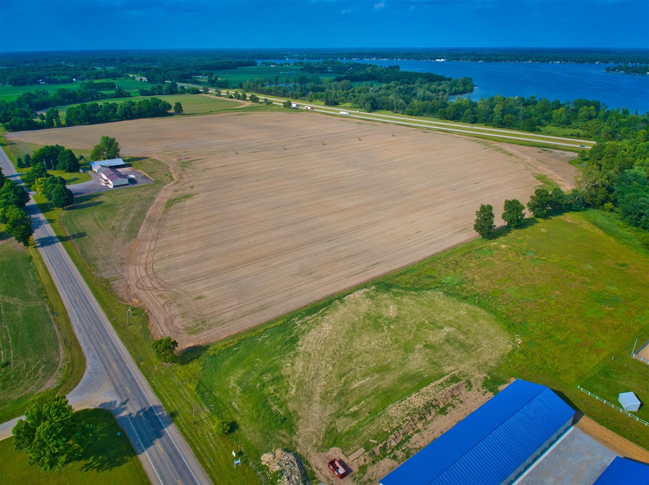 S Angola Road Property Photo 9