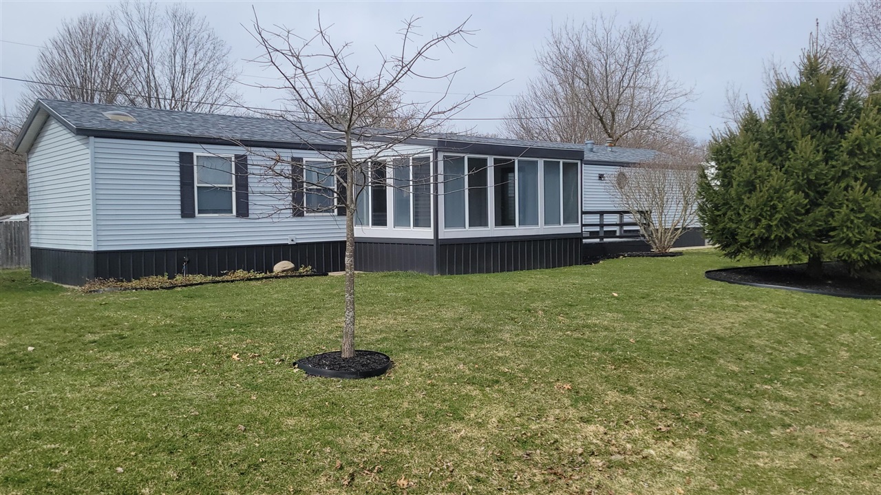 75800 Frosty Drive Property Photo 1