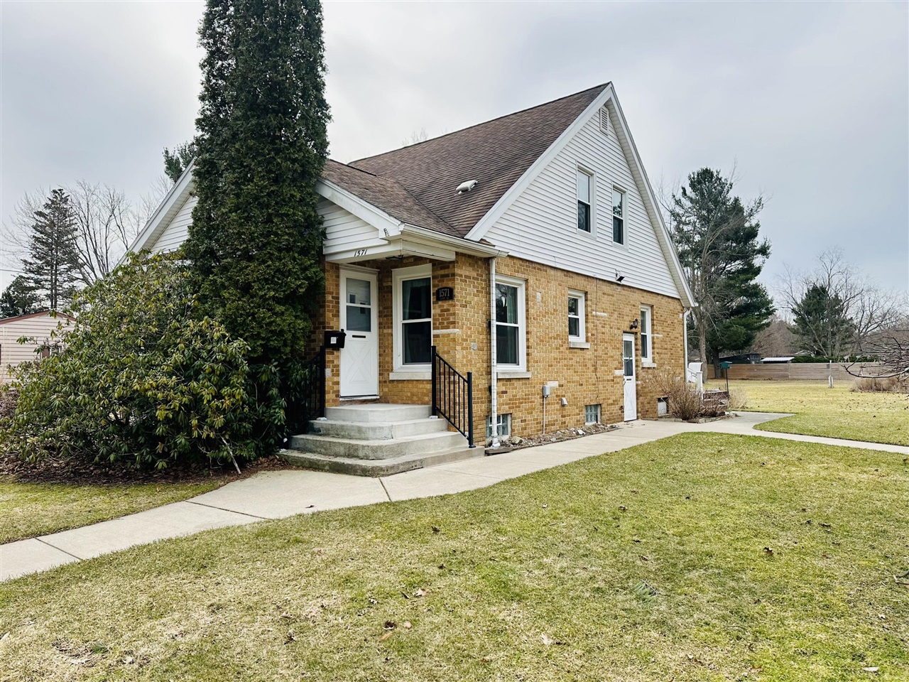 1571 Goody Road Property Photo 1