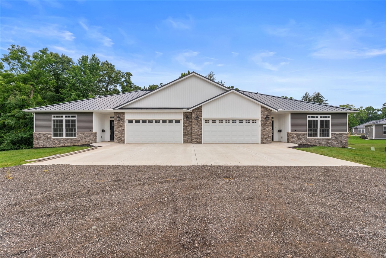235 Auseon Court Property Photo 43