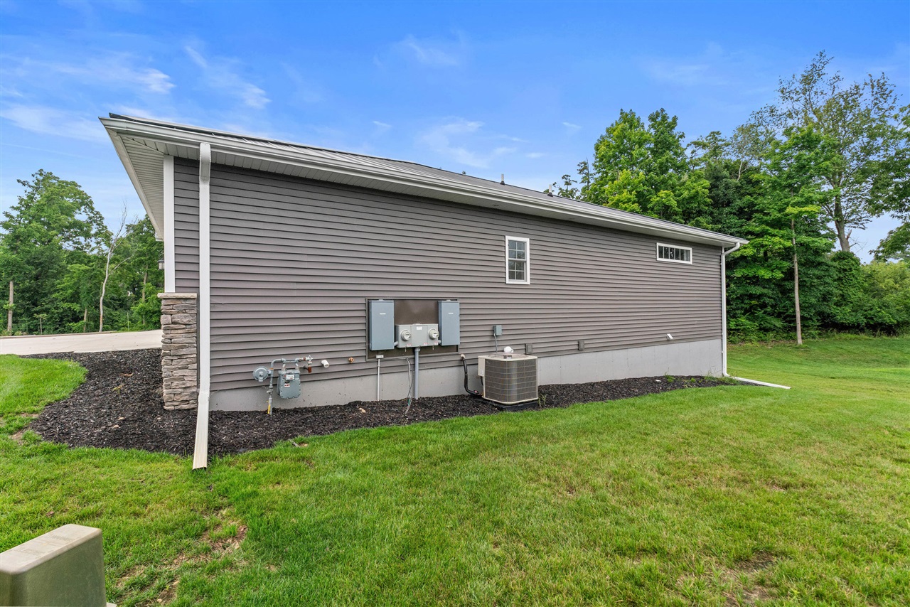 235 Auseon Court Property Photo 44