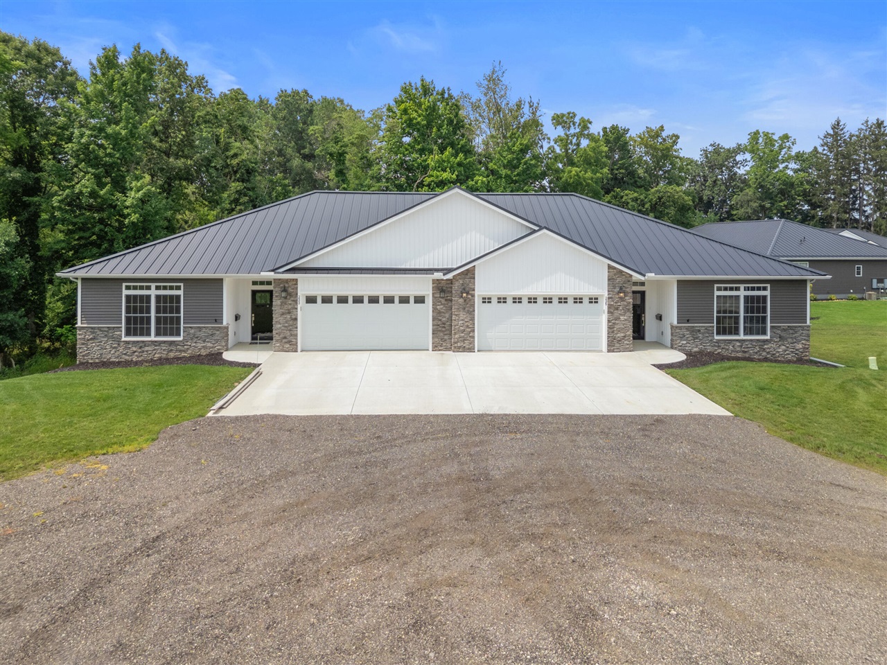 235 Auseon Court Property Photo 47