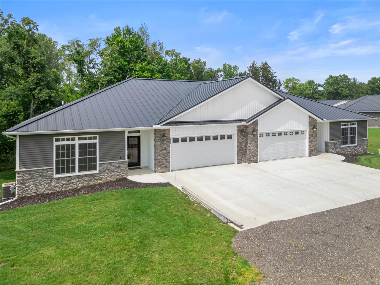 235 Auseon Court Property Photo 49