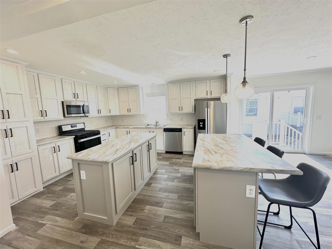 221 Circle Drive Property Photo 8