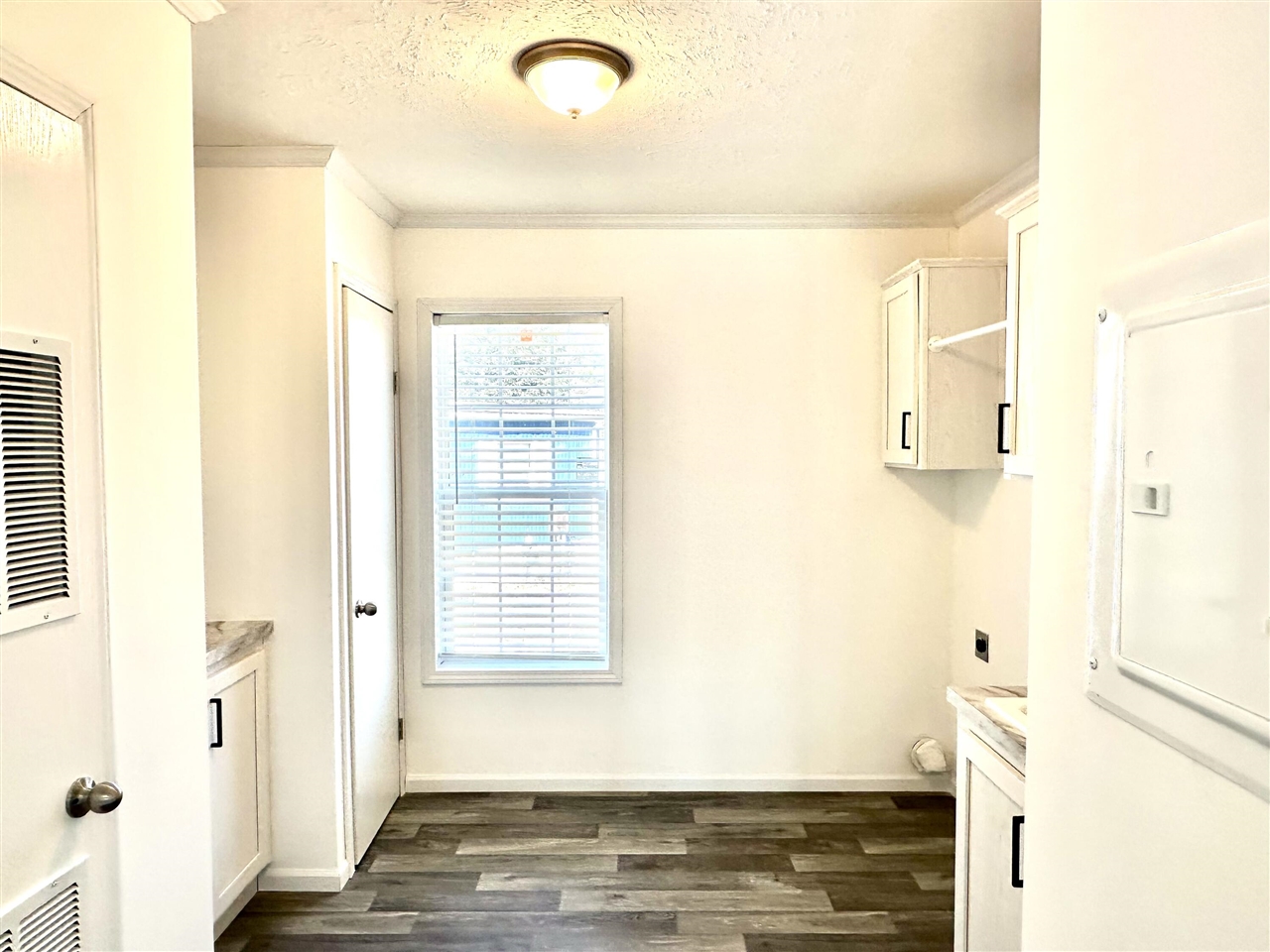 221 Circle Drive Property Photo 12