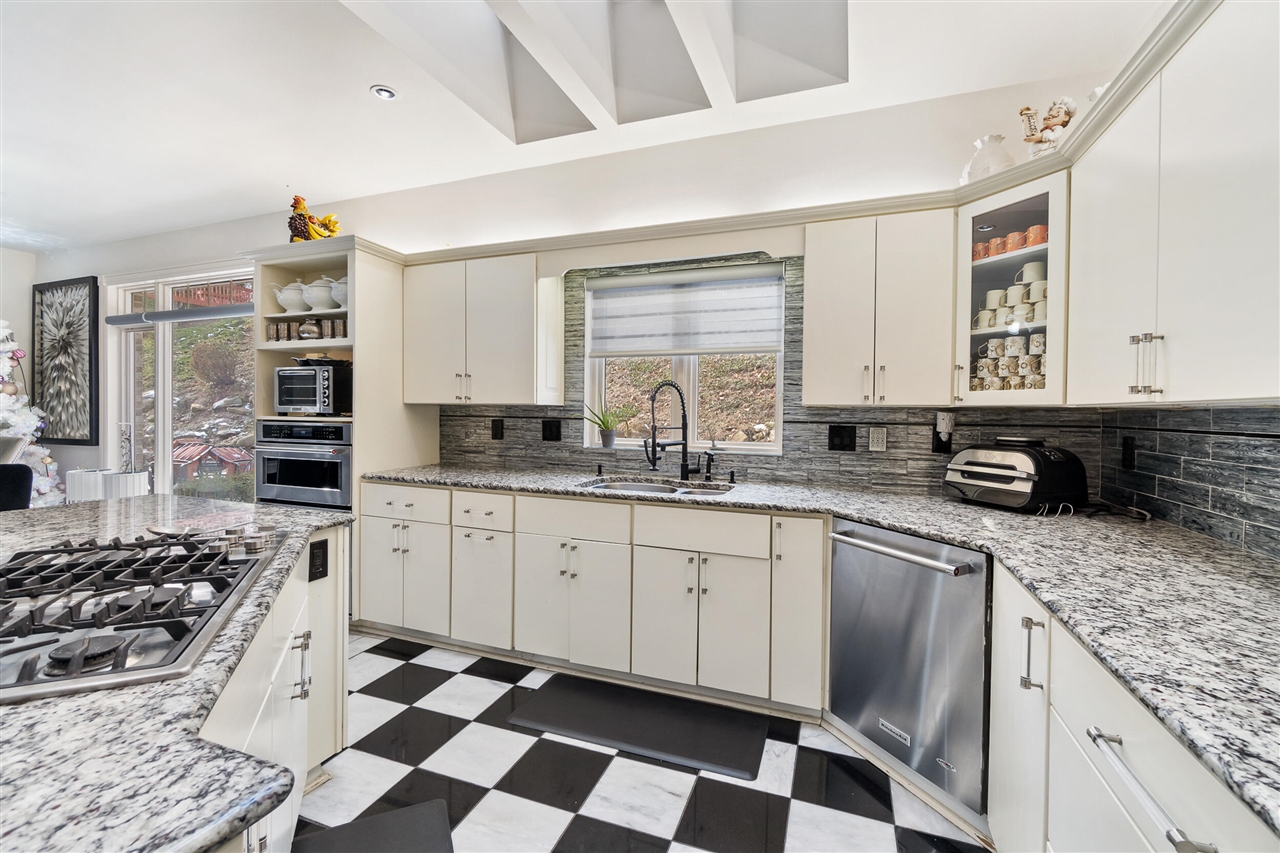 1840 Lexington Boulevard Property Photo 22