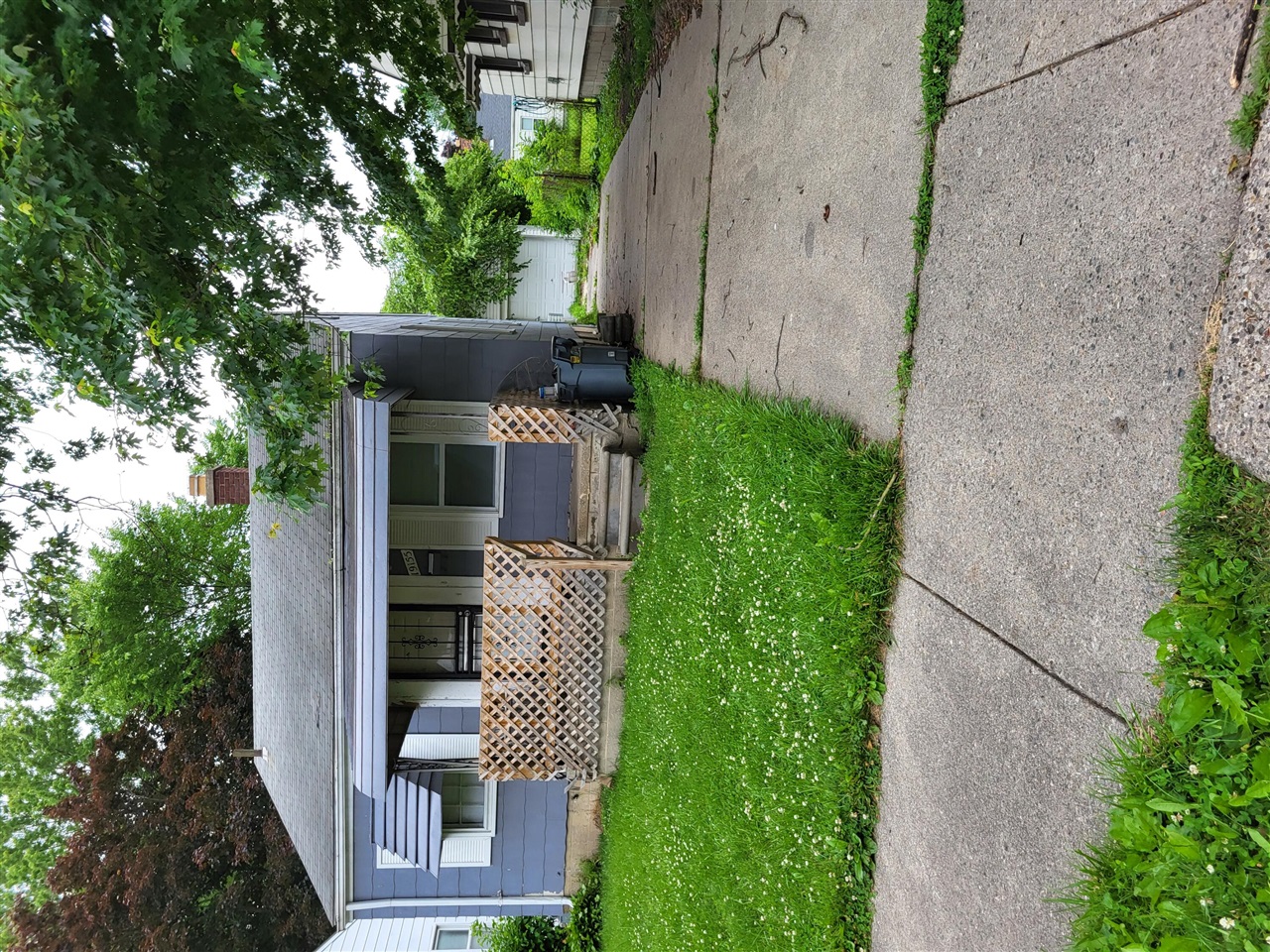 19155 Kingsville Street Property Photo 1