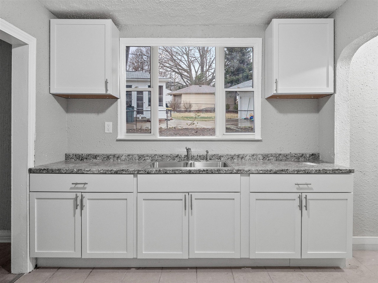 14655 Sussex Street Property Photo 10