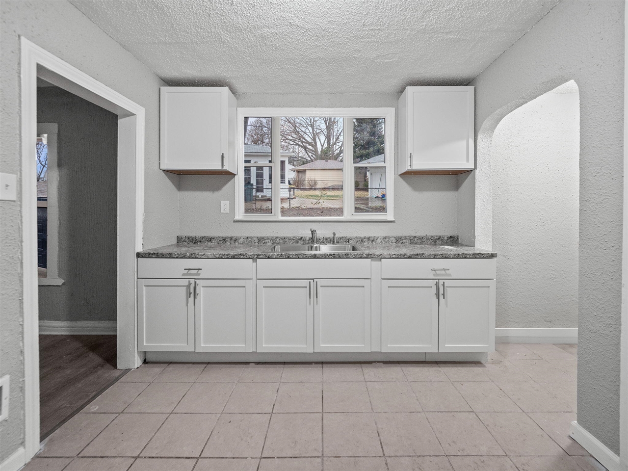 14655 Sussex Street Property Photo 11