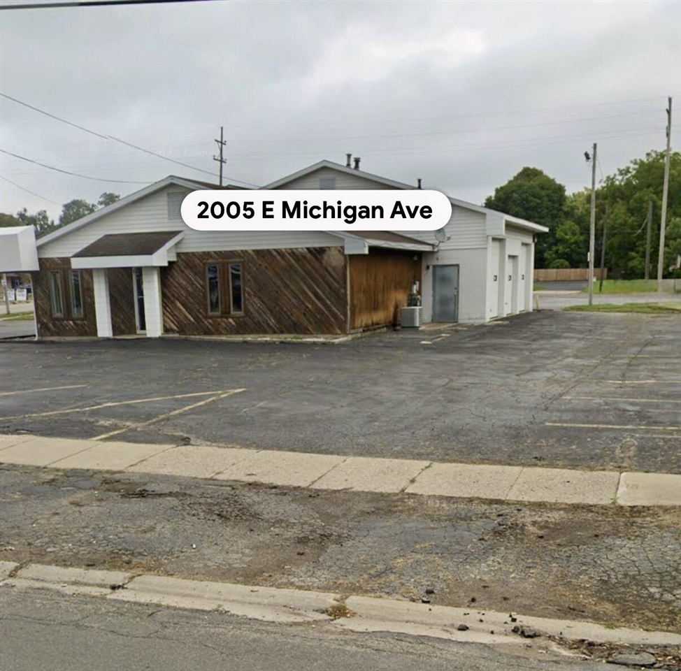 2005 E Michigan Avenue Property Photo 1