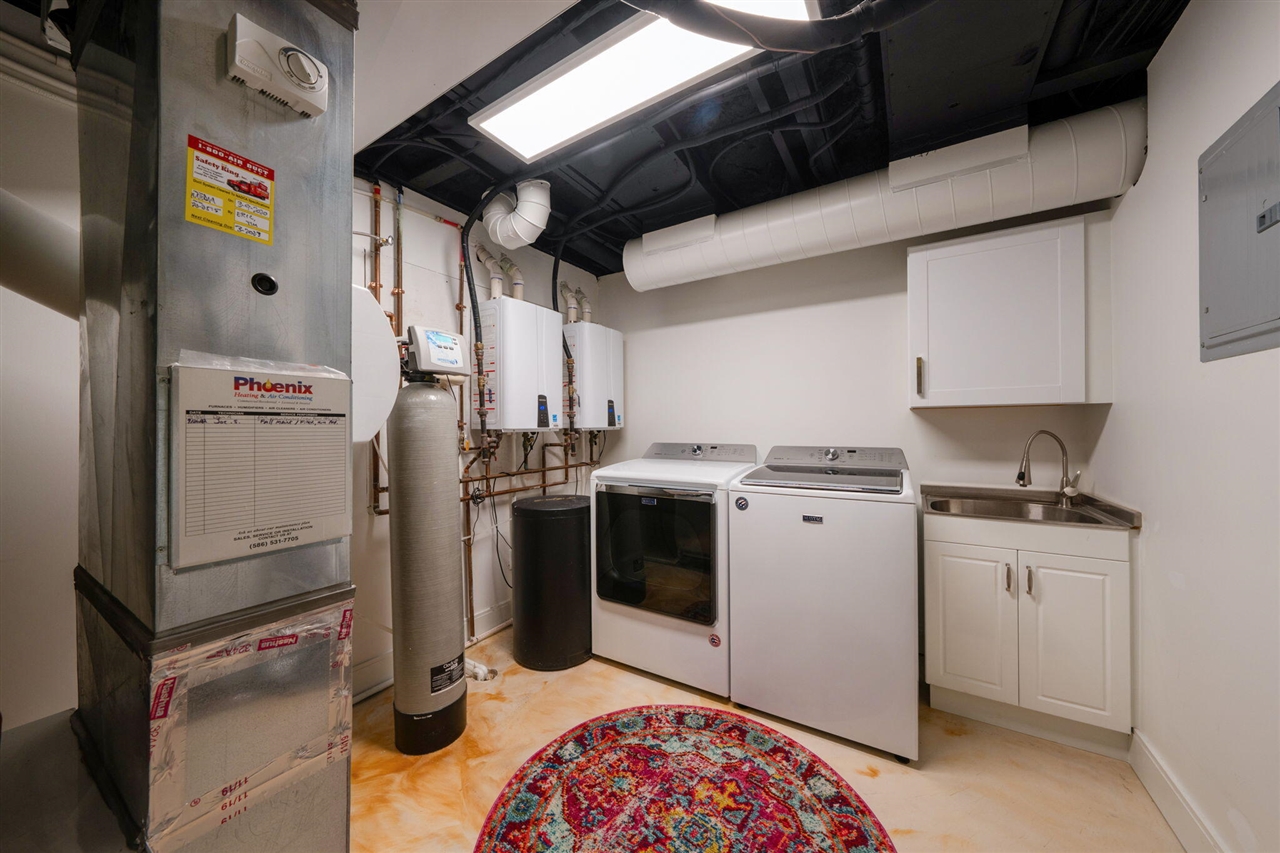 523 Renshaw Street Property Photo 28
