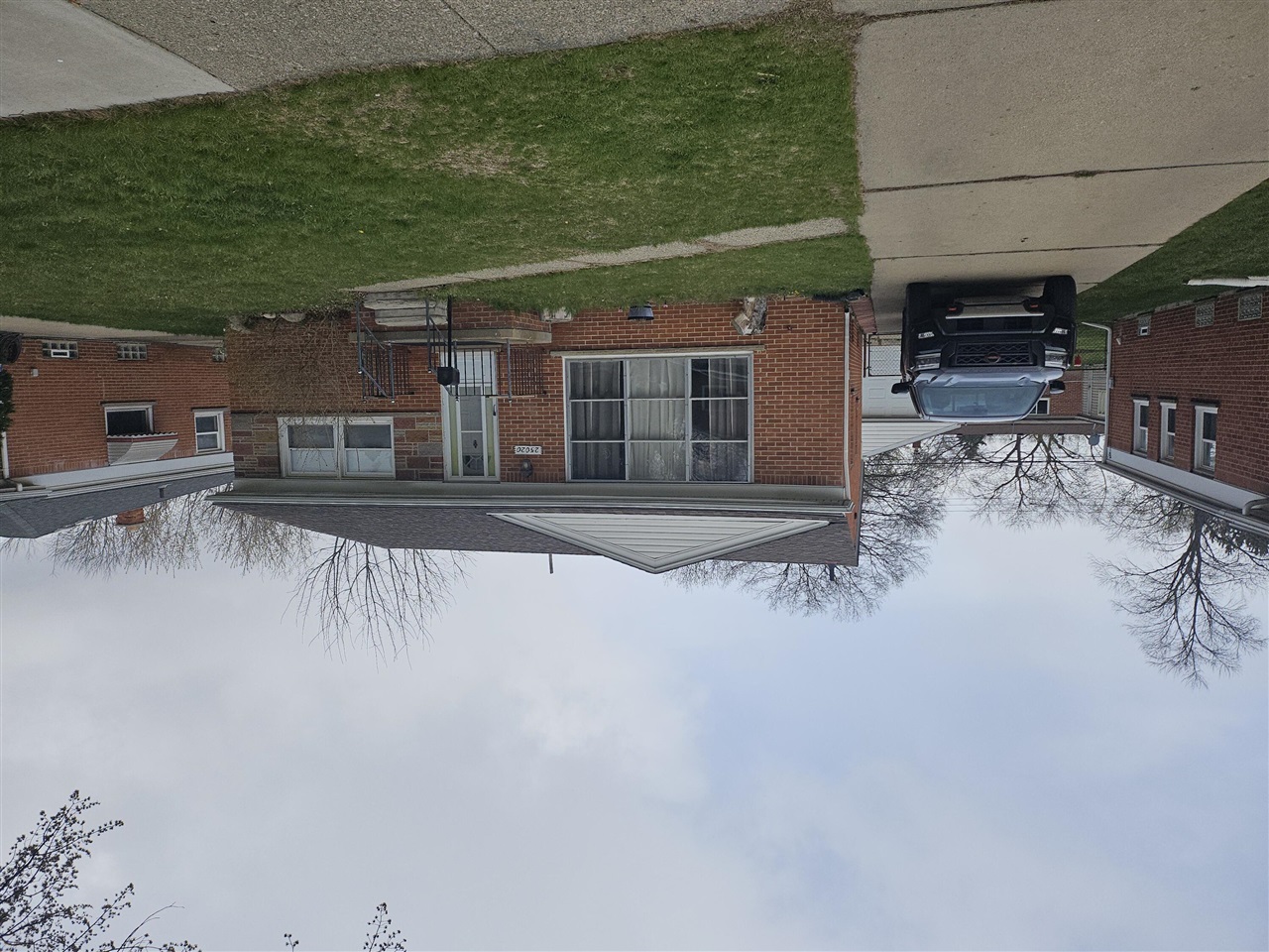 25020 Powers Avenue Property Photo 1