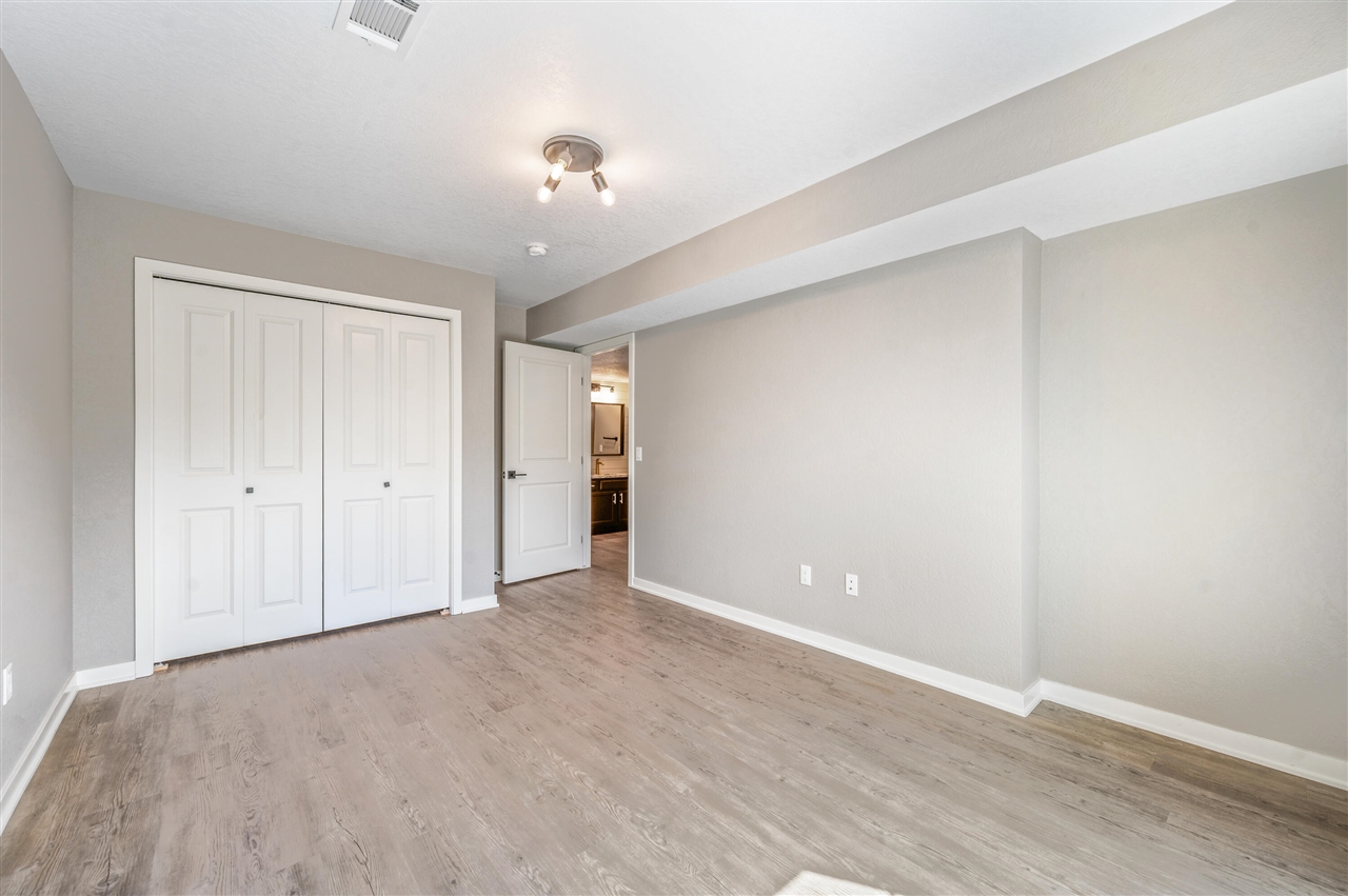 713 Tioga Park Property Photo 18