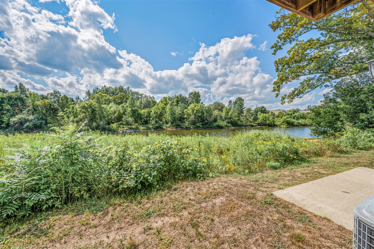 713 Tioga Park Property Photo 38