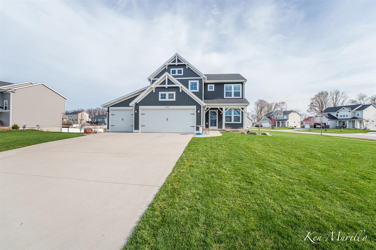 7542 Shorewood Street Property Photo