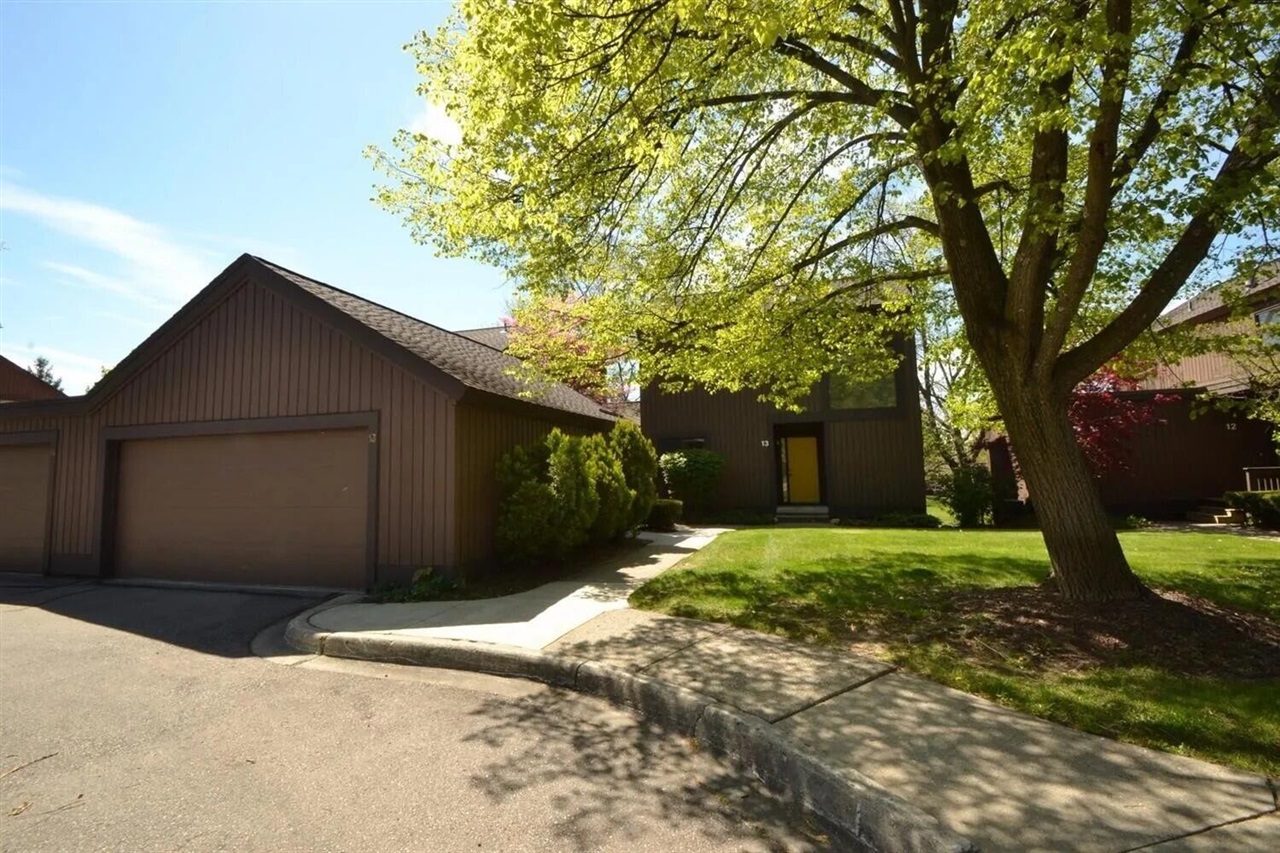 13 Northwick Court Property Photo 1