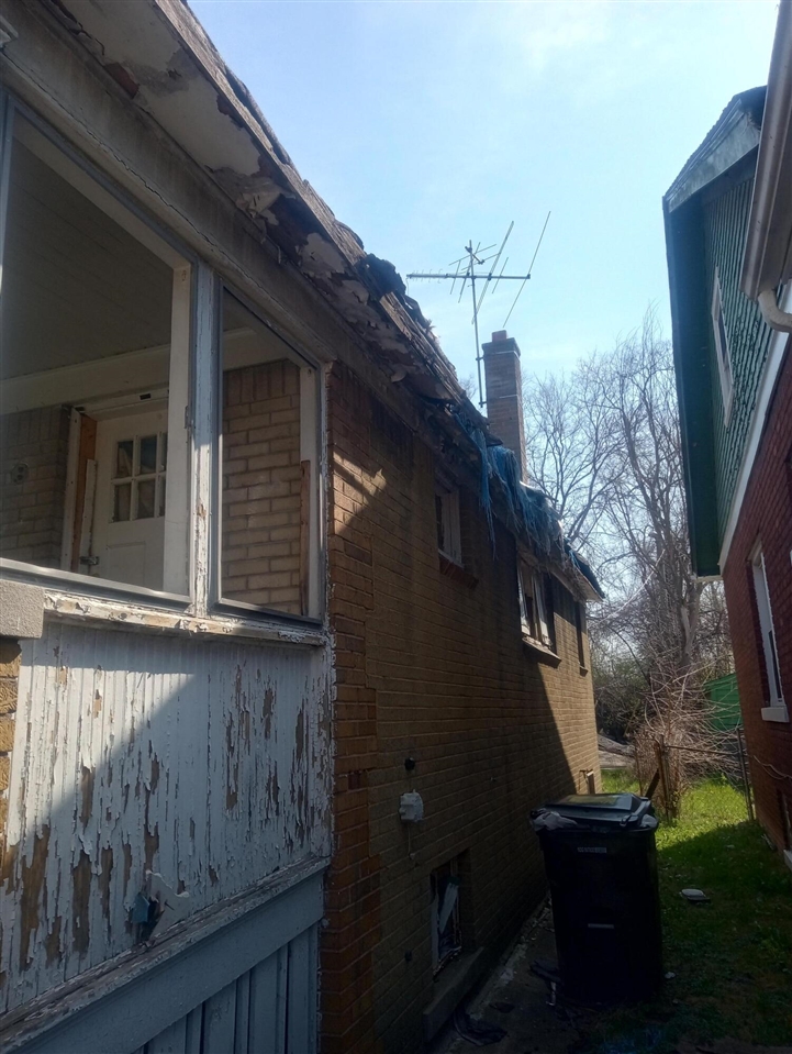 14294 Roselawn Property Photo 3