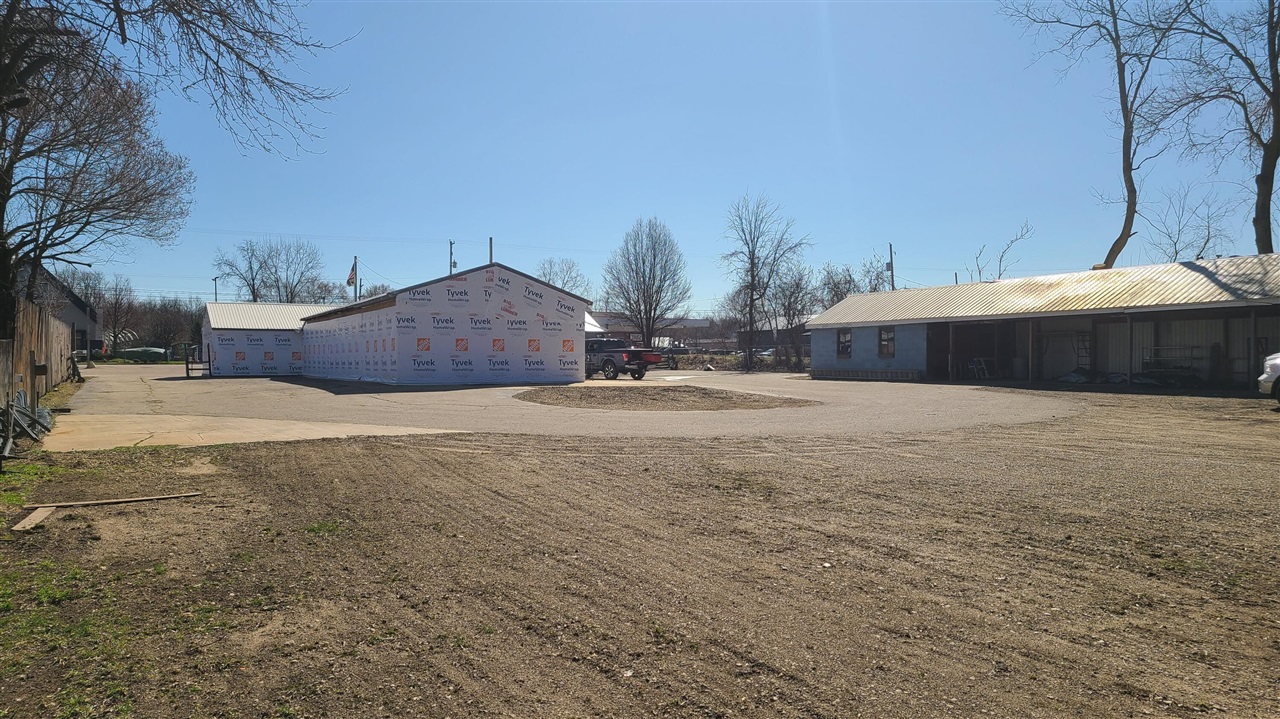 8324/8328 Portage Road Property Photo 5