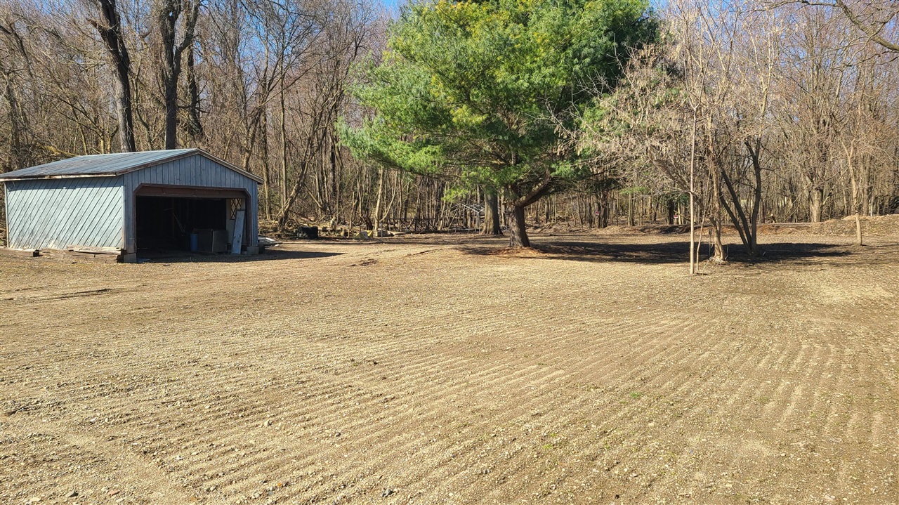 8324/8328 Portage Road Property Photo 6