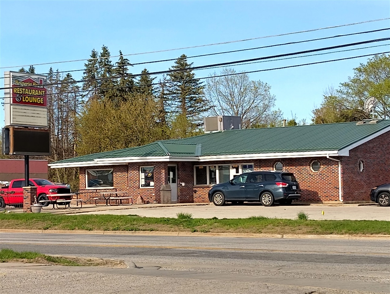 205 S Division Street Property Photo 1