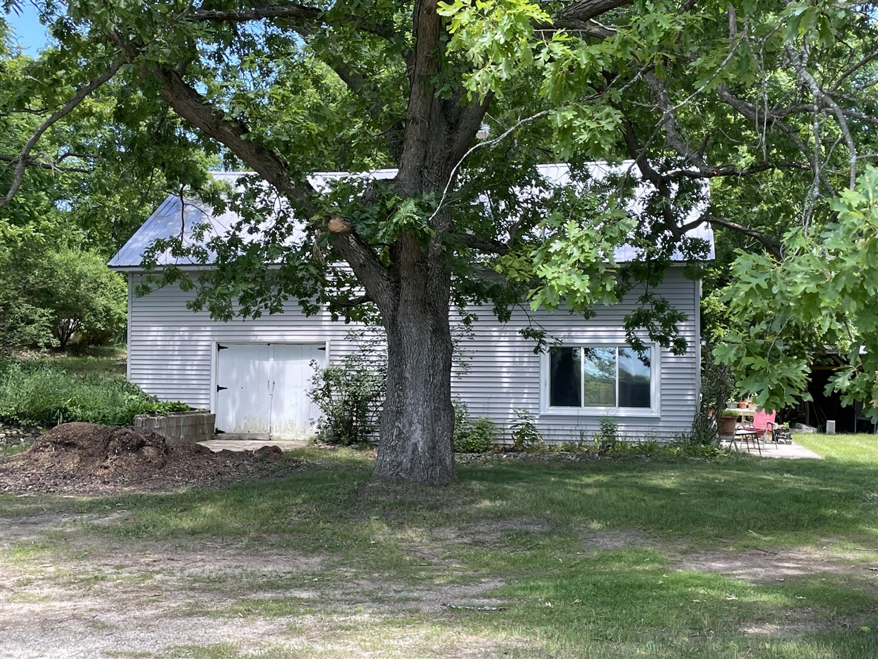 16206 Peters Farm Road Property Photo 1