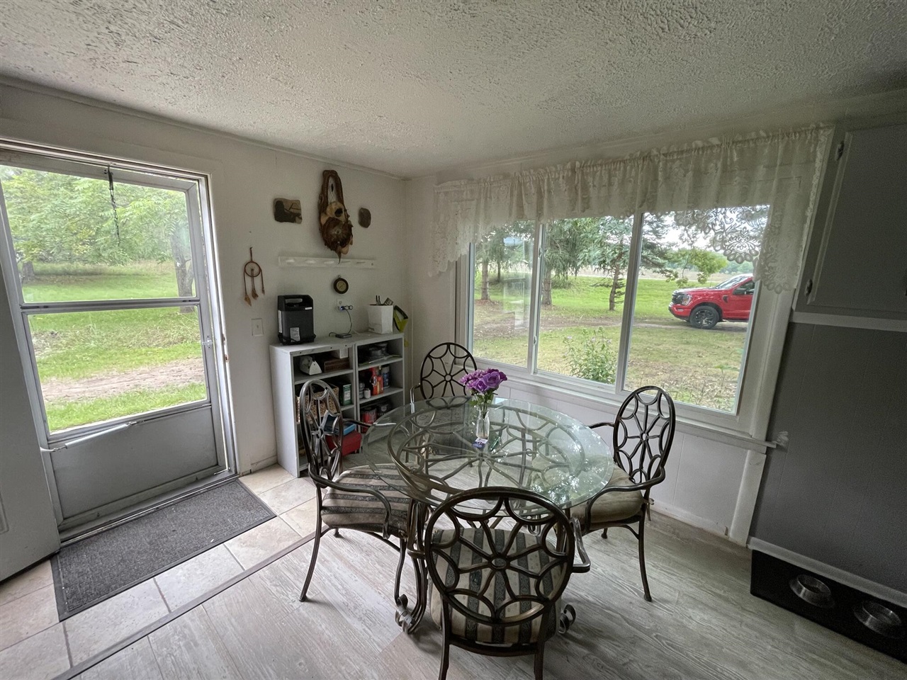 16206 Peters Farm Road Property Photo 5