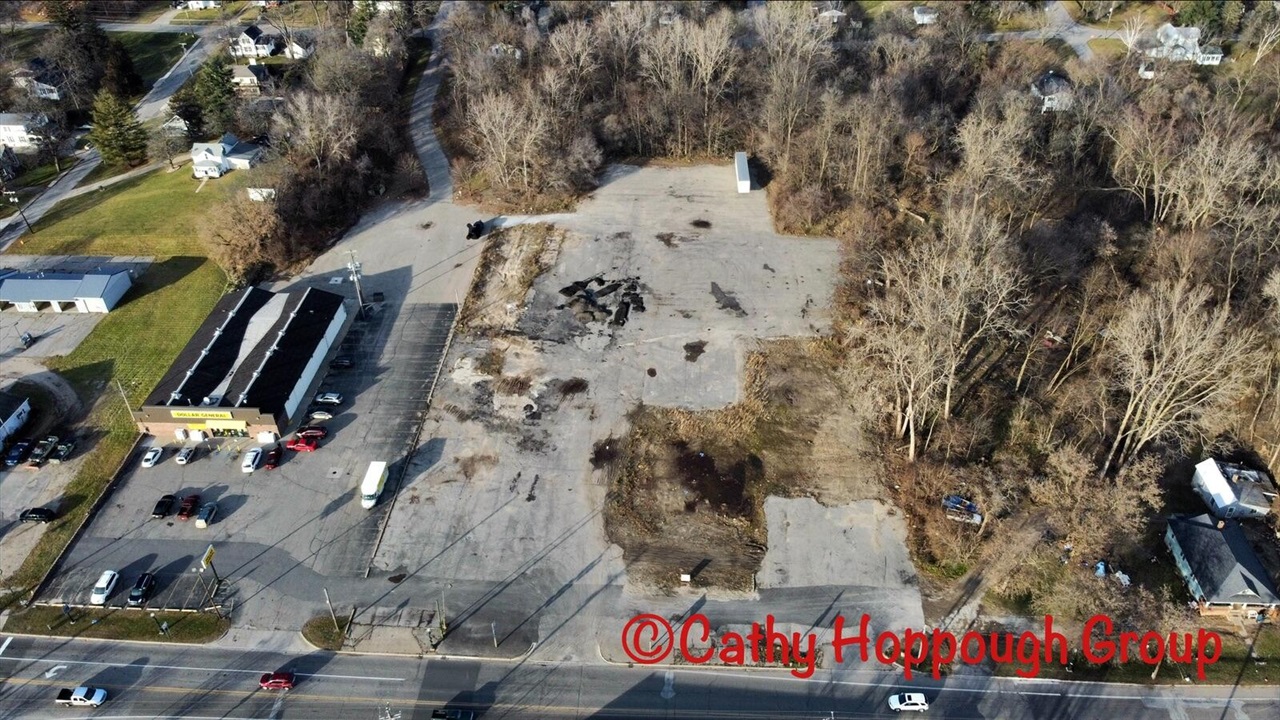 428 W Lincoln Avenue Property Photo 9