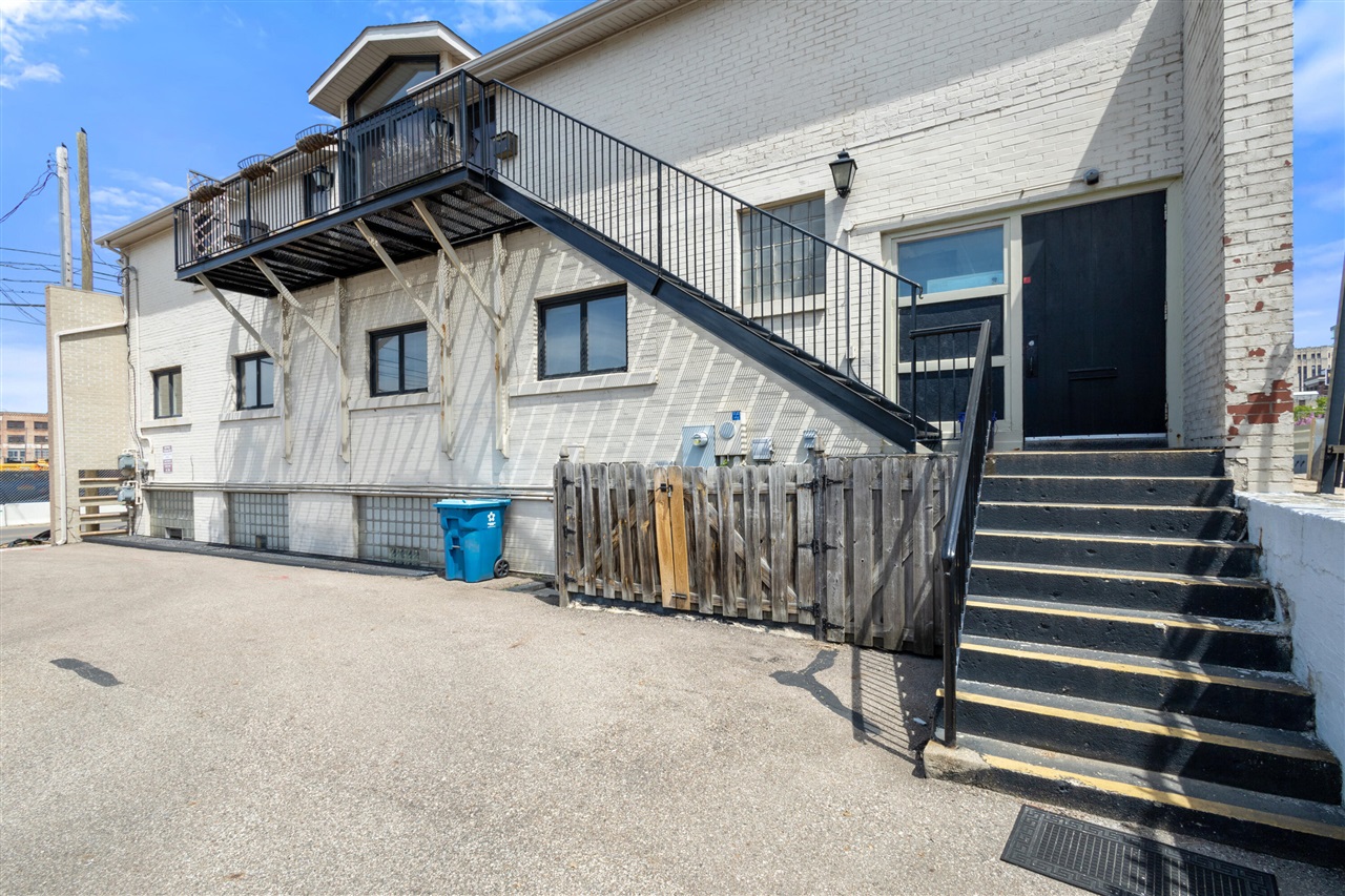 137 N Park Street Property Photo 12