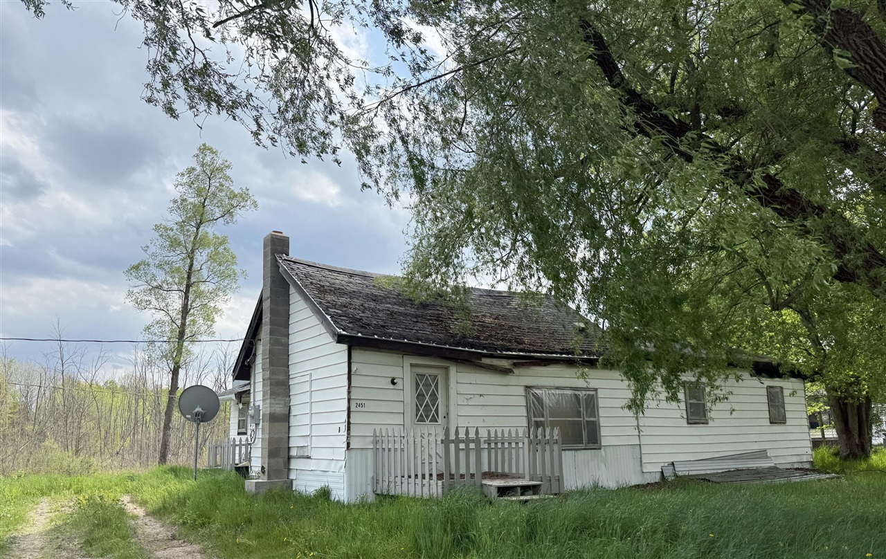 2451 Us Highway 10 Property Photo 1