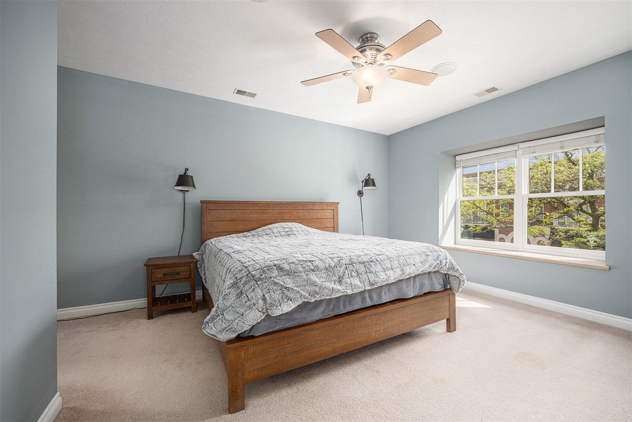 327 State Street Property Photo 12