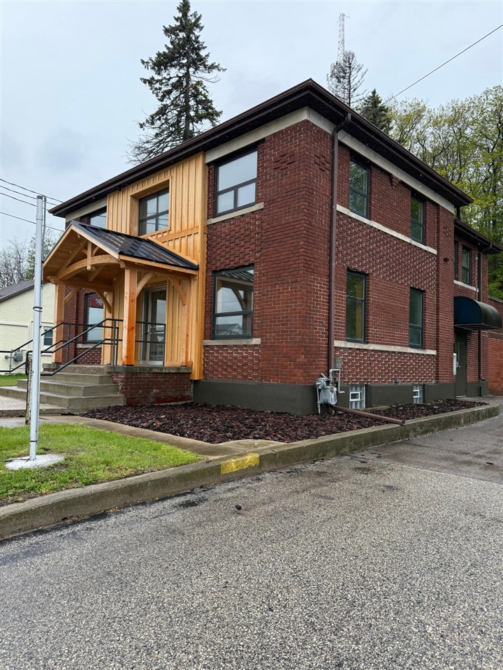 212 Arthur Street Property Photo 1