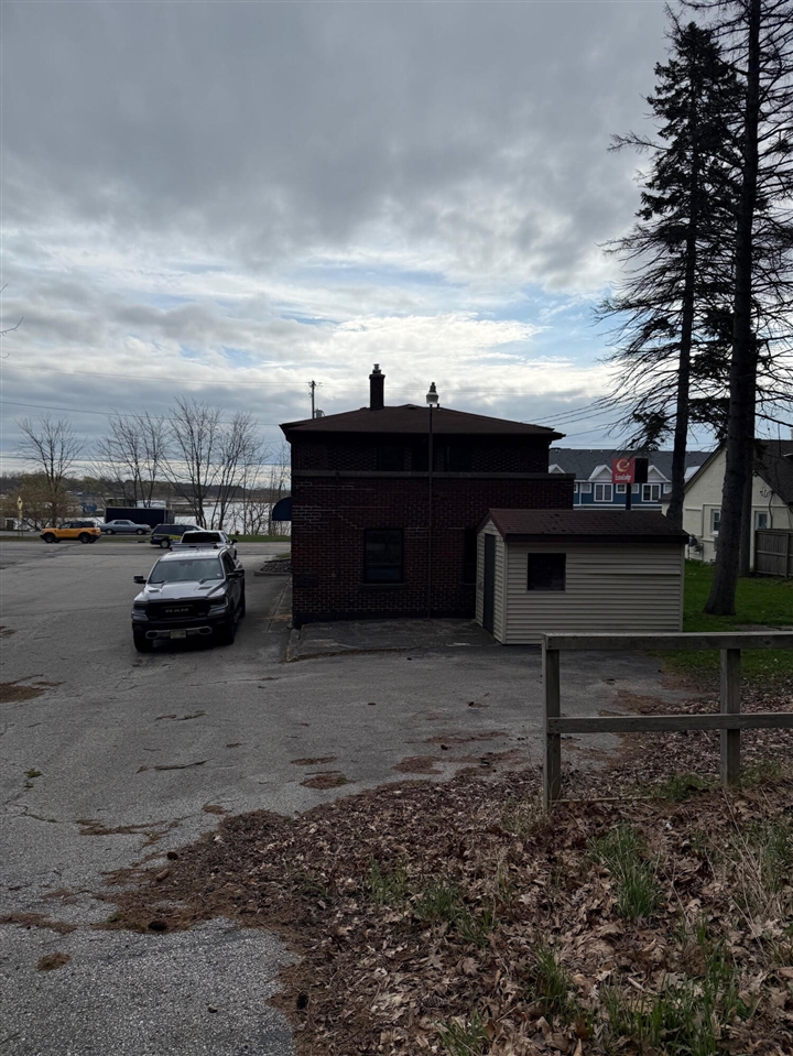 212 Arthur Street Property Photo 8