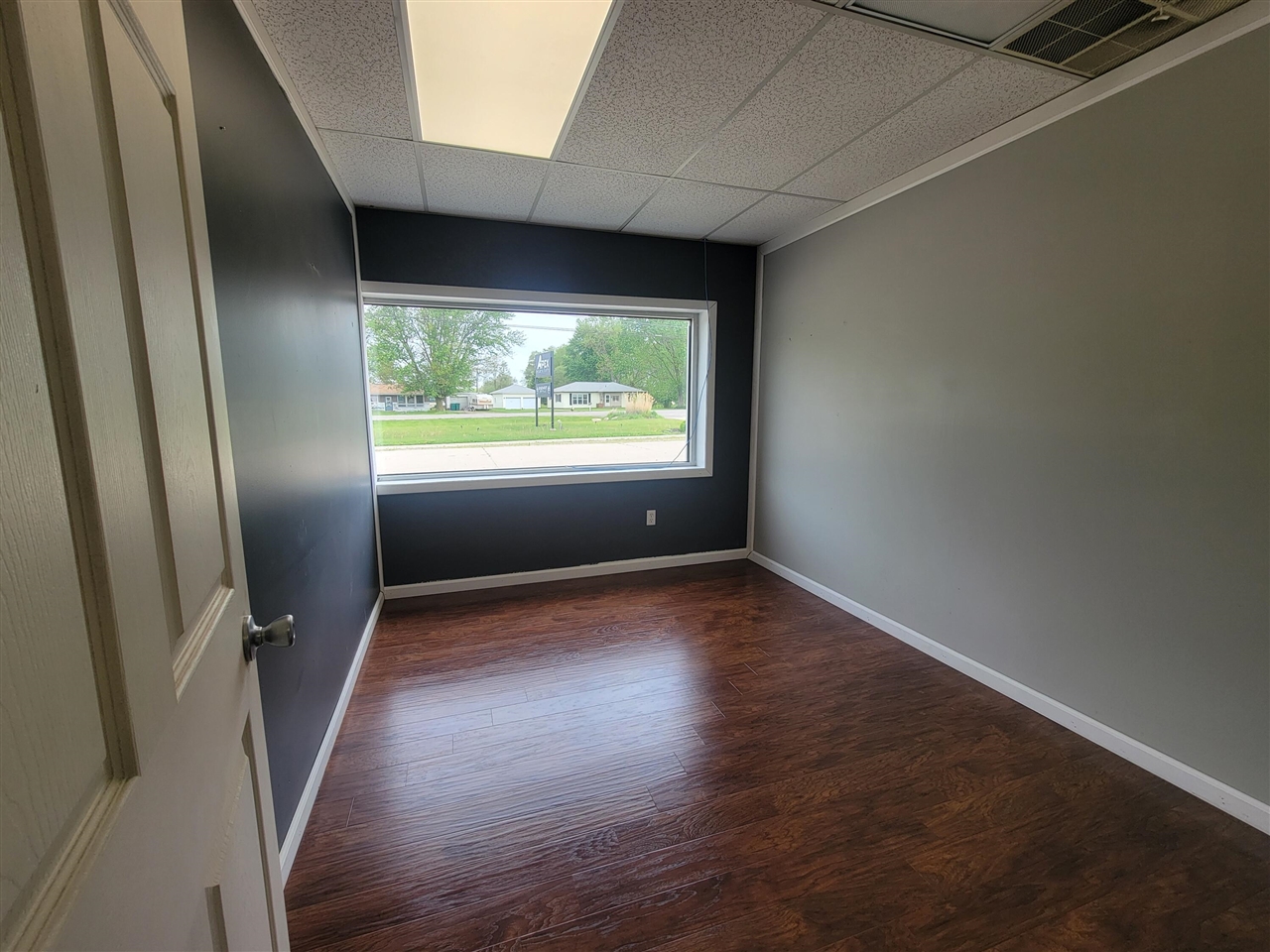 729 E Chicago Street Property Photo 6