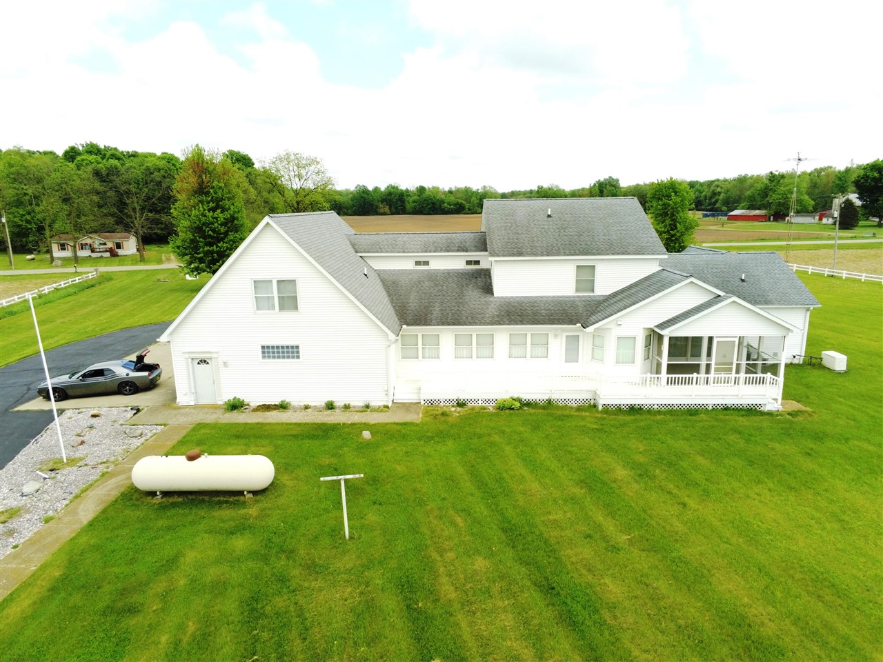 970 Dean Rd Property Photo 5