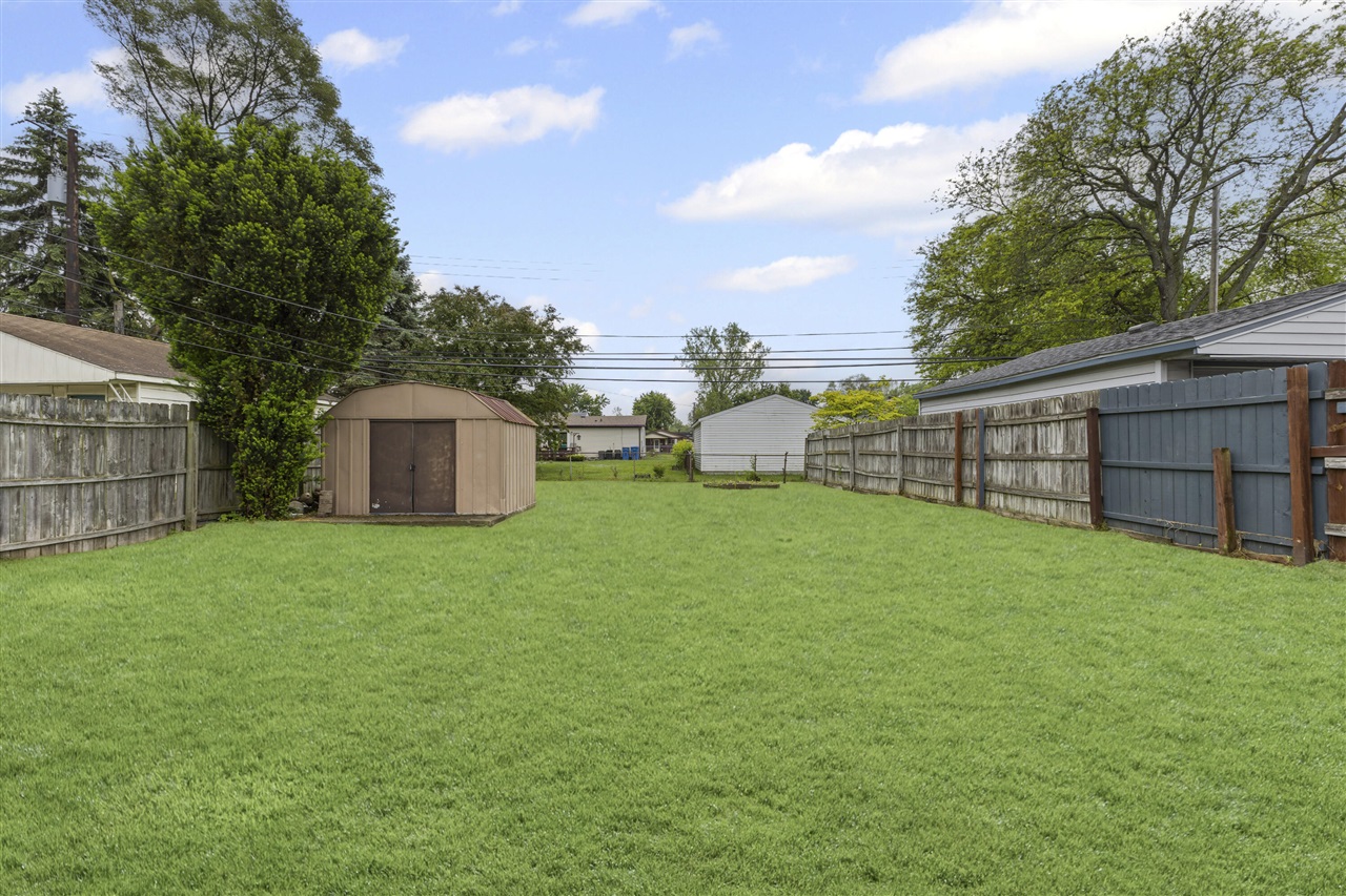 24339 Eton Avenue Property Photo 13