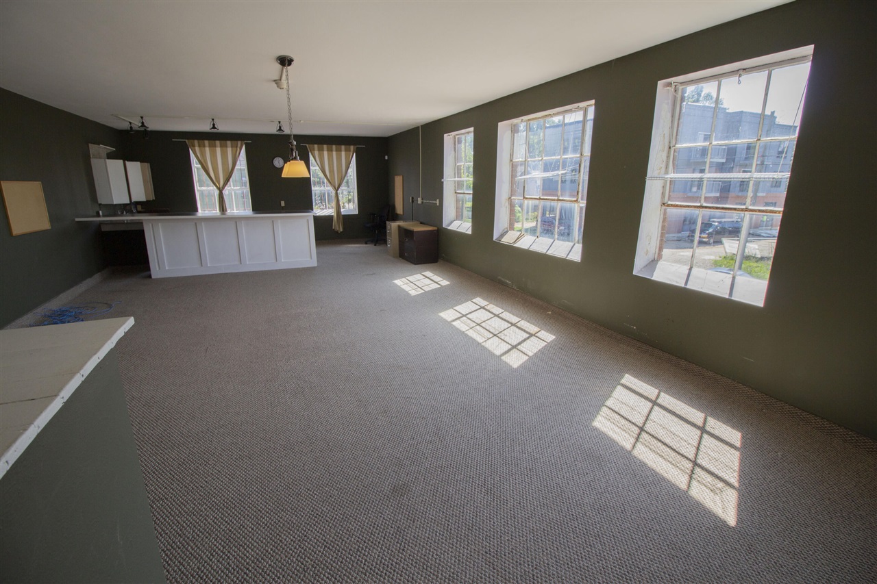 622 W Kalamnazoo Avenue Property Photo 9