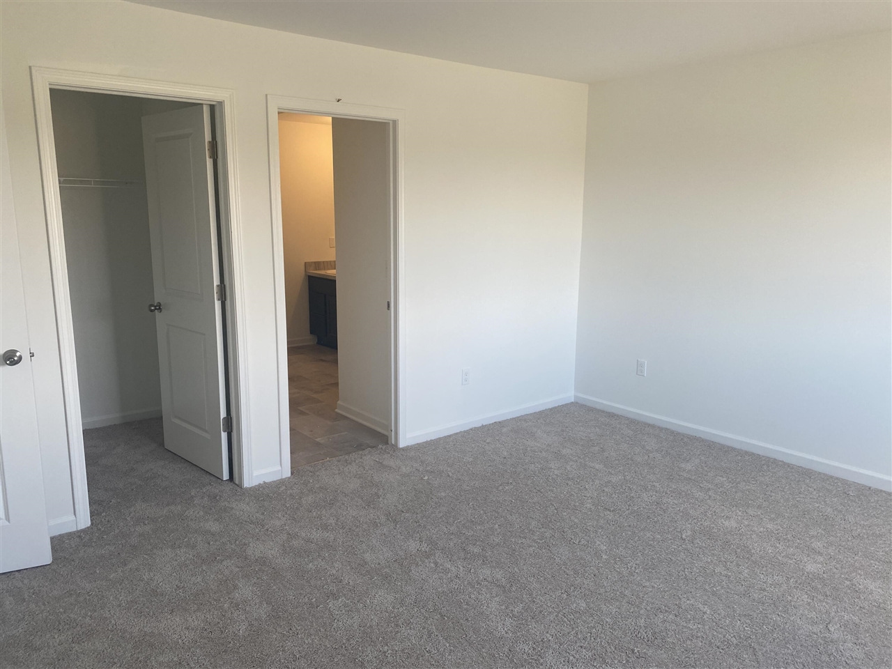 1050 Rebecca Street Property Photo 7