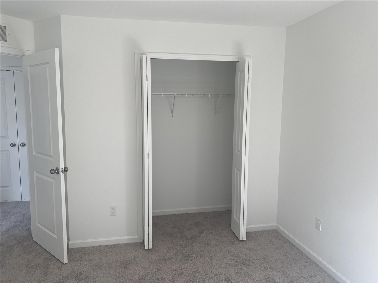 1050 Rebecca Street Property Photo 19