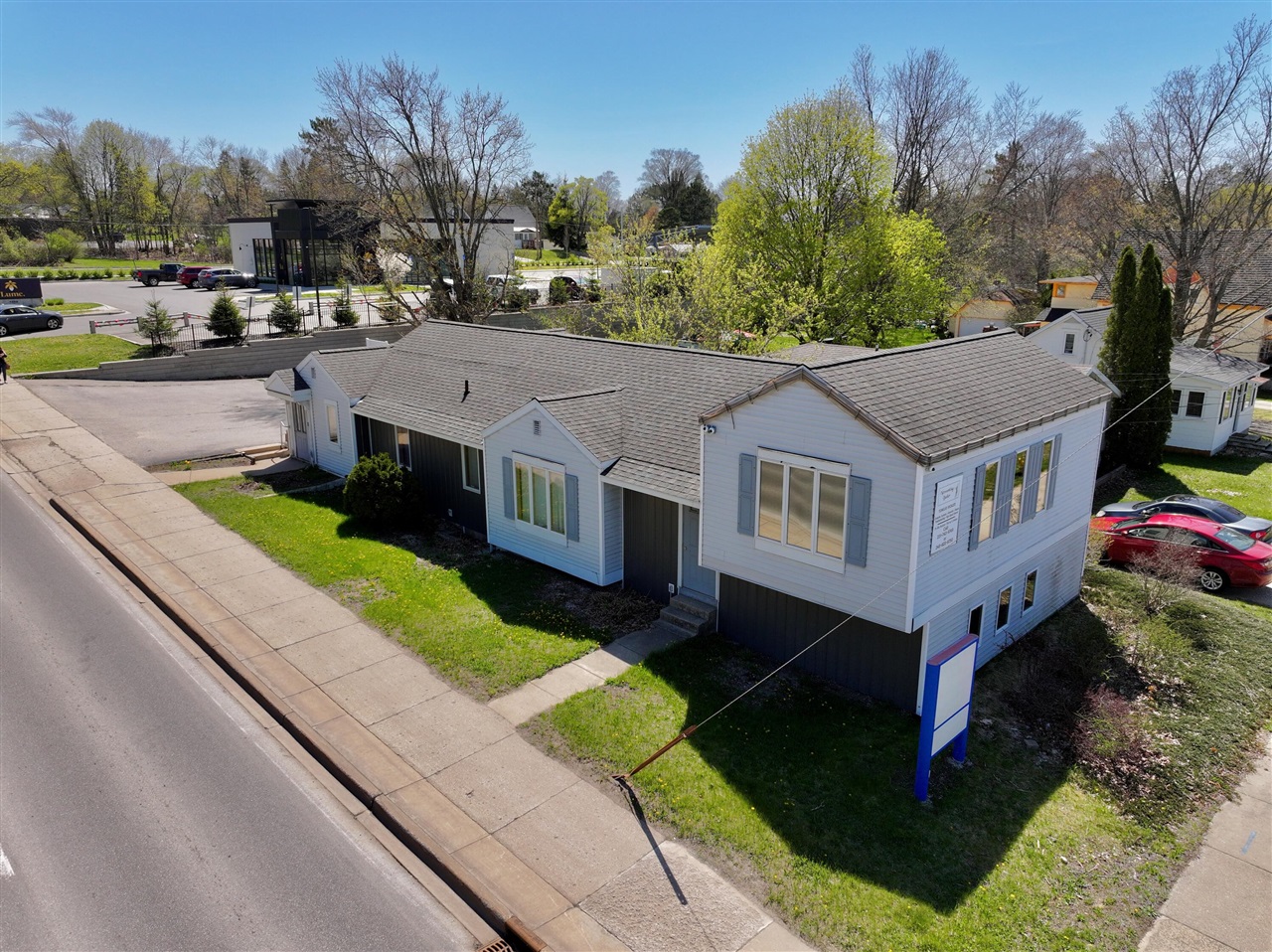 1200 S Mitchell Street Property Photo 1