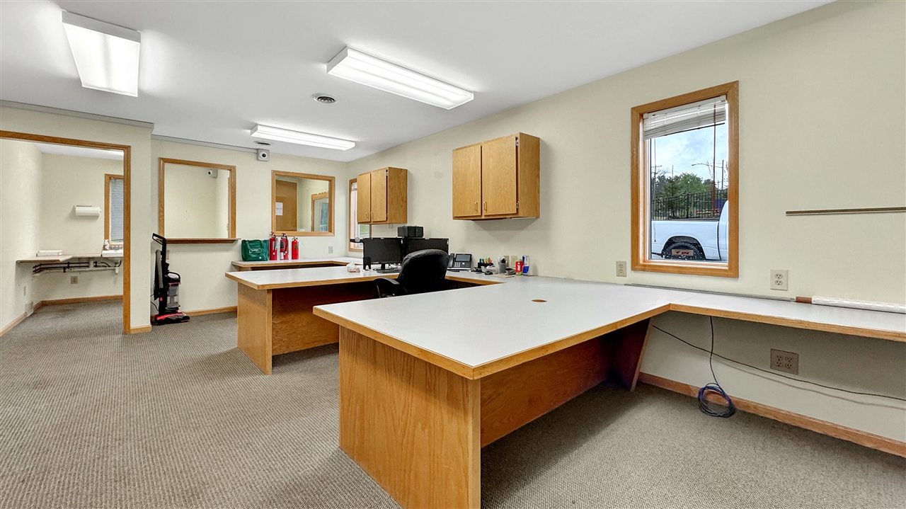 1200 S Mitchell Street Property Photo 7