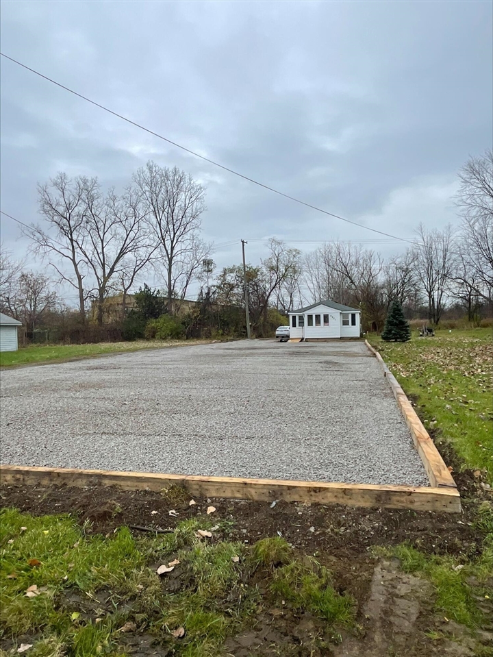 6921 Middlebelt Road Property Photo 1