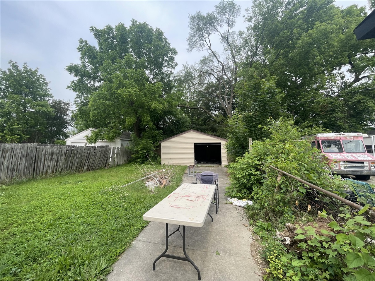 6578 Montrose Street Property Photo 2